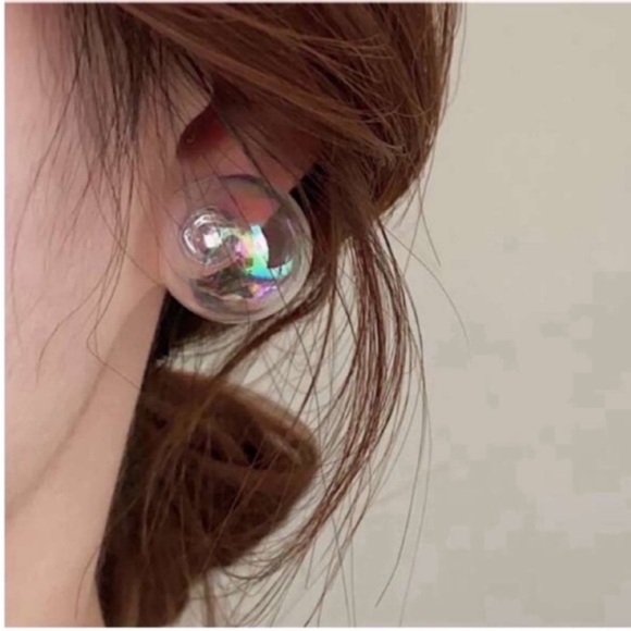 NWOT Anthropologie Willa Transparent Bubble Post Earrings - Picture 2 of 3
